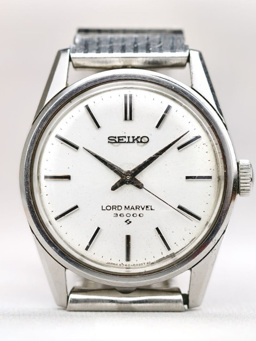 Japan's first 36000, manual winding watch. SEIKO LORD MARVEL 36000 HI-BEAT